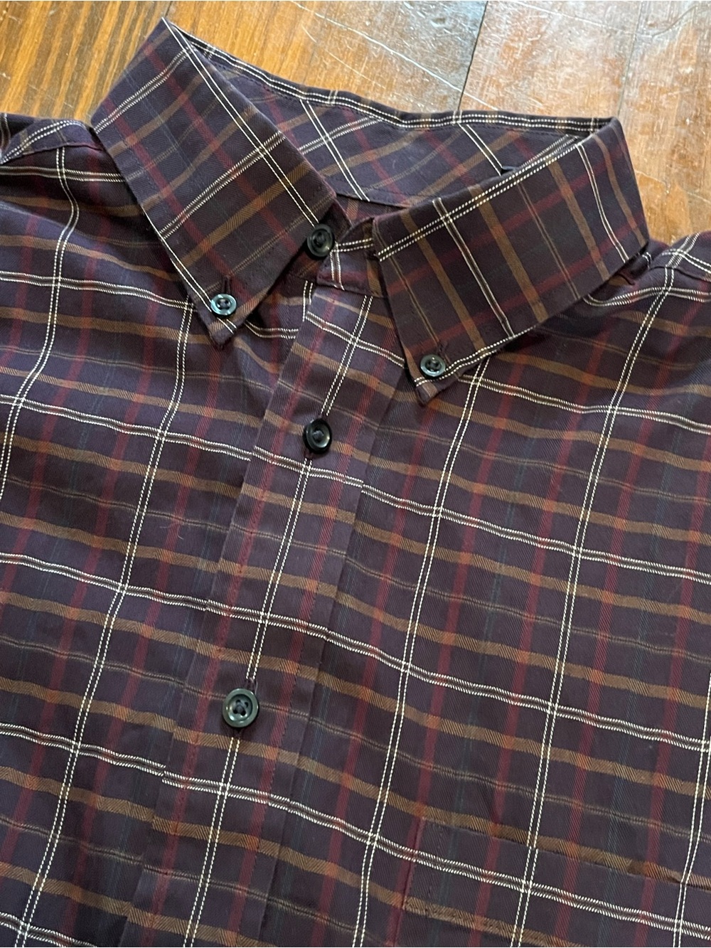 Roundtree & Yorke Men’s Burgundy and Brown Plaid Button-Down Dress Shirt